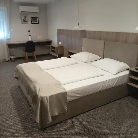 Storia 3* Capljina