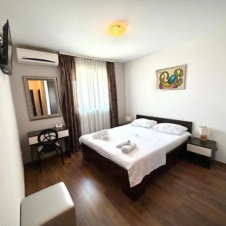 Motel Storia 3*